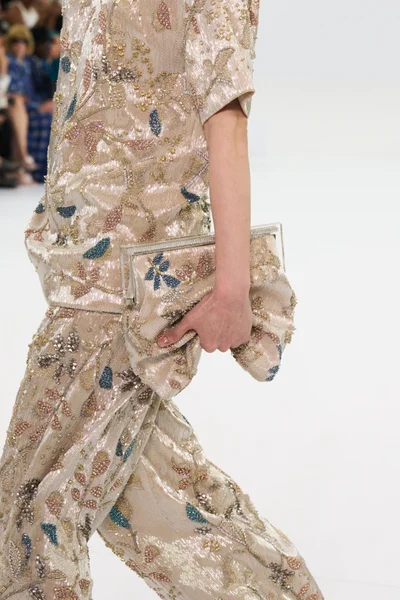 Look 29